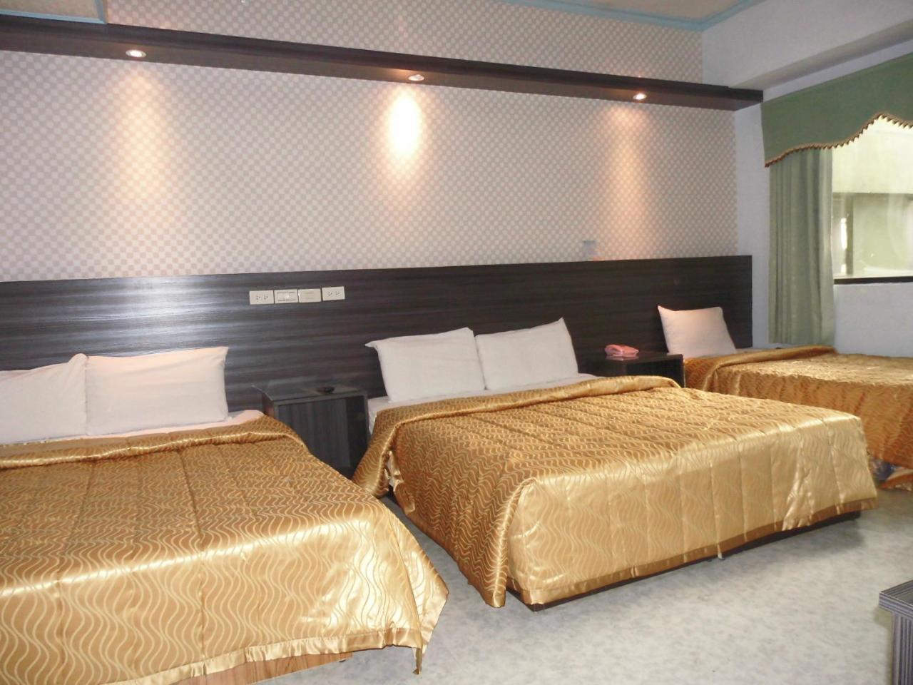 Modern Plaza Hotel Kaohsiung Exterior foto