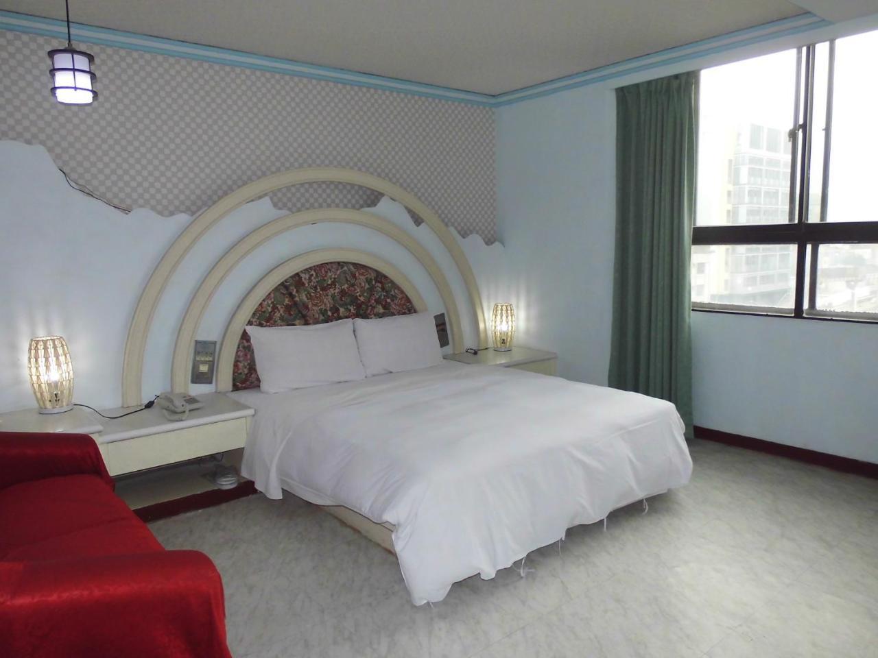 Modern Plaza Hotel Kaohsiung Exterior foto